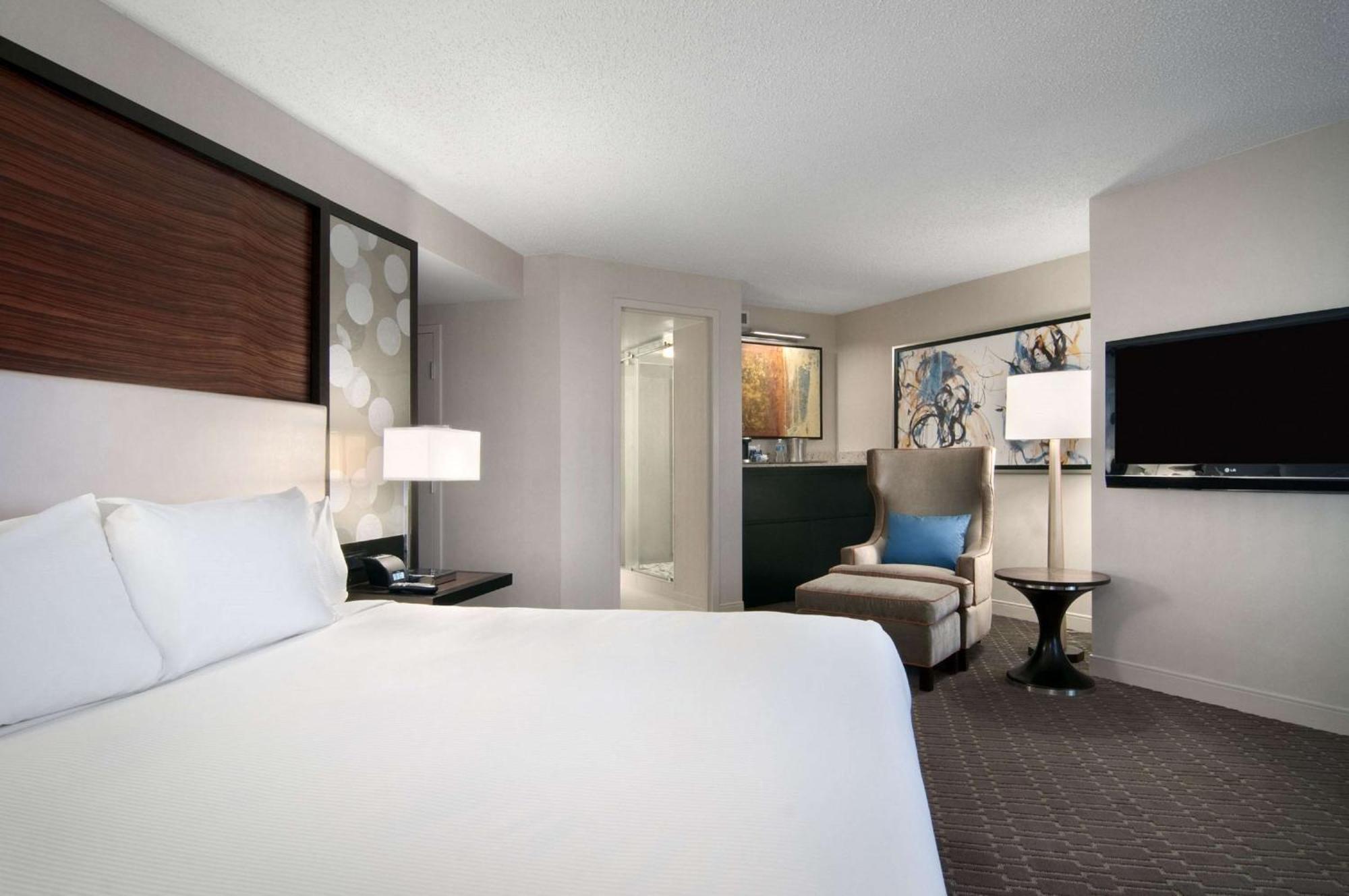 Hilton Atlanta Airport Hotel College Park Exterior photo