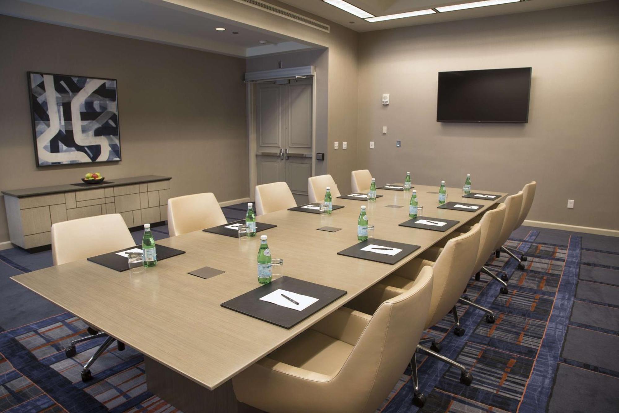 Hilton Atlanta Airport Hotel College Park Exterior photo