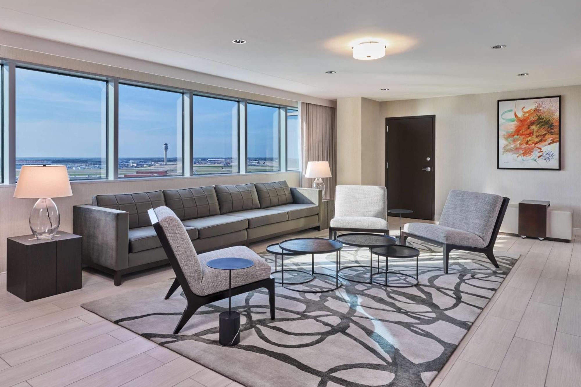 Hilton Atlanta Airport Hotel College Park Exterior photo